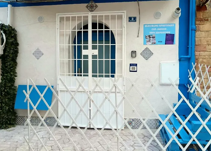 Bleu Bijou Apartment