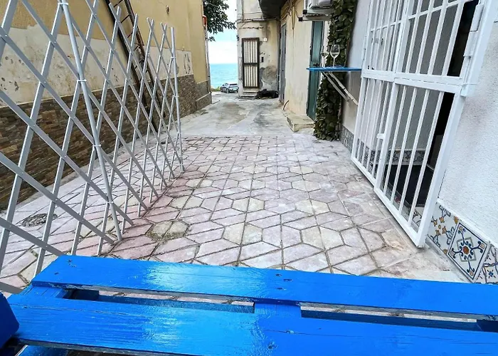 Bleu Bijou Apartment